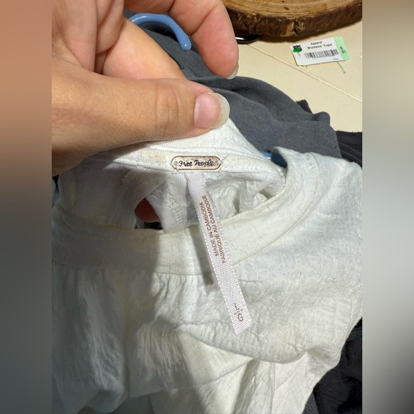 Free People Right On Time White Tiered Sleeveless Tunic size large - Picture 5 of 5